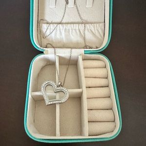 Origami’s owl living heart necklace